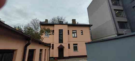 Продается хорошо ухоженный 4-квартирный дом в Тейке. Возможно обустроить чердак. Rīga
