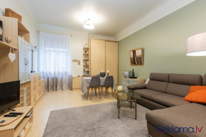 A cozy 3-room apartment in the center of Riga with high ceilings.  Excellent layout - 3 isolated roo Рига - изображение 6