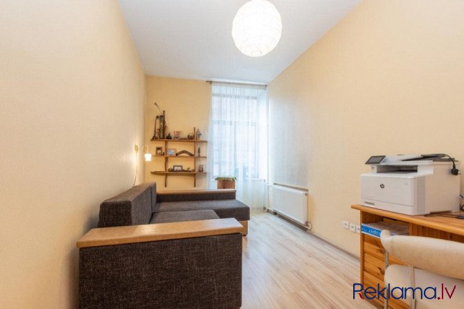 A cozy 3-room apartment in the center of Riga with high ceilings.  Excellent layout - 3 isolated roo Рига - изображение 8