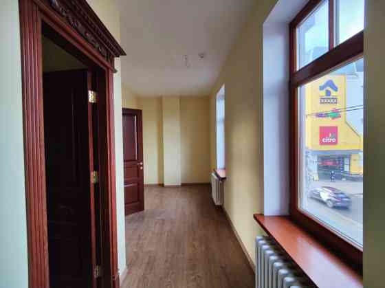 Немеблированная, светлая квартира в новом доме у Аглонского рынка.  Недвижимость Rīga