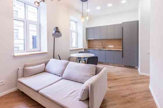 Предлагается новая, полностью отремонтированная 2ух комнатная квартира в Рига