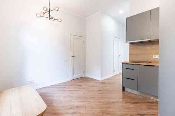 Предлагается новая, полностью отремонтированная 2ух комнатная квартира в Rīga