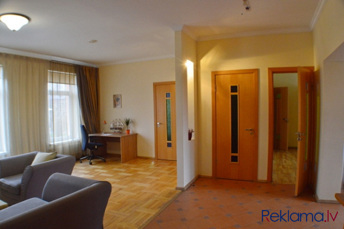Izīrē 3 istabu dzīvokli kvalitatīvi būvētā mājā ar slēgtu pagalmu.  + kvalitatīvs Rīga - foto 4