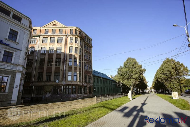 Iznomā ražošanas telpas  + Griestu augstums 12m.  + Uzstādīti vairāki telferi ar celtspēju Rīga - foto 10