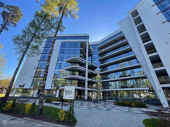 Īrei tiek piedāvāts jauns 3-istabu penthouse dzīvoklis ar terasi projektā Hoffmann Rezidence. Ēka at Рига