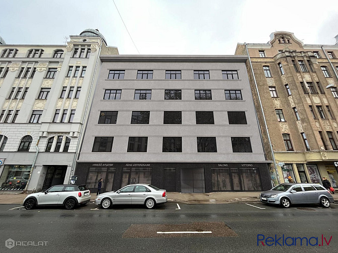 Pardošanā tiek piedāvāts jauns 2-istabu penthouse dzīvoklis ar terasi projektā Hoffmann Rīga - foto 9