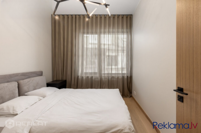 Pārdod moderni izremontētu 3 - istabu dzīvokli ar kopējo platību 66 kv. m ar auto vietu Rīga - foto 20