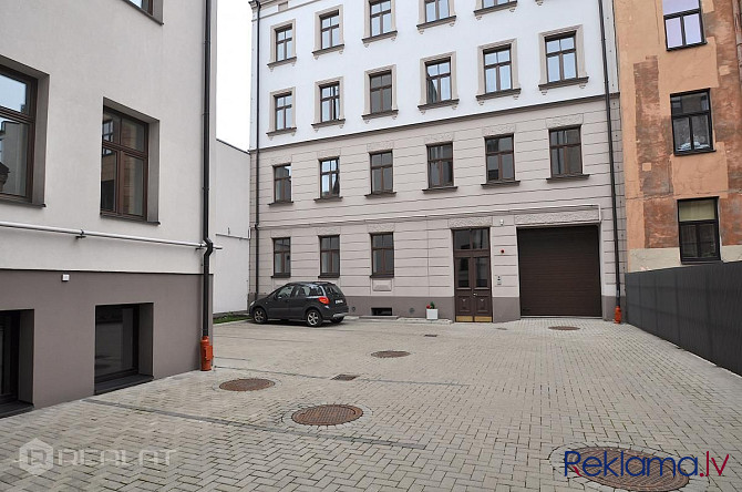 Klusajā Rīgas centrā piedāvājam iegādāties  laba plānojuma 3 istabu dzīvokli kvalitatīvā renovētā pi Рига - изображение 3
