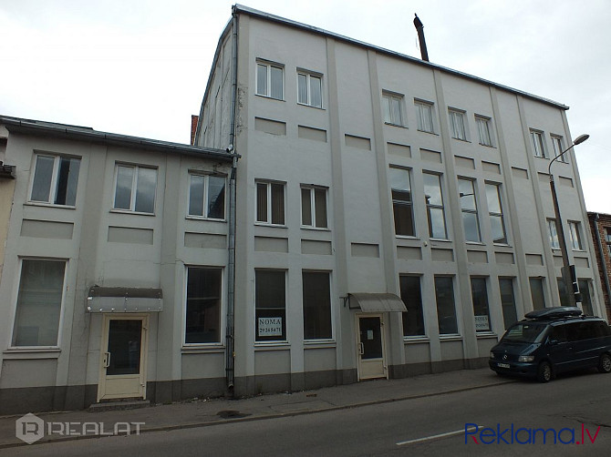 Pārdod 4 stāvu biroju ēku centrālajā Bruņinieku un Valmieras ielu rajonā  Sludinājuma Rīga - foto 1
