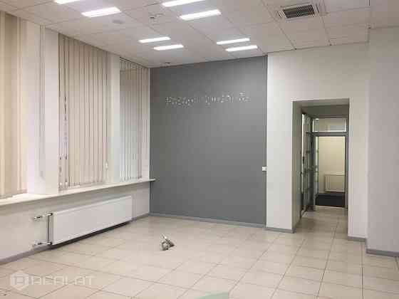 Tiek piedāvātas biroja telpas ēkas 6.stāvā.  Biroja platība  122 m2  Funkcionāls birojs, kas var tik Rīga