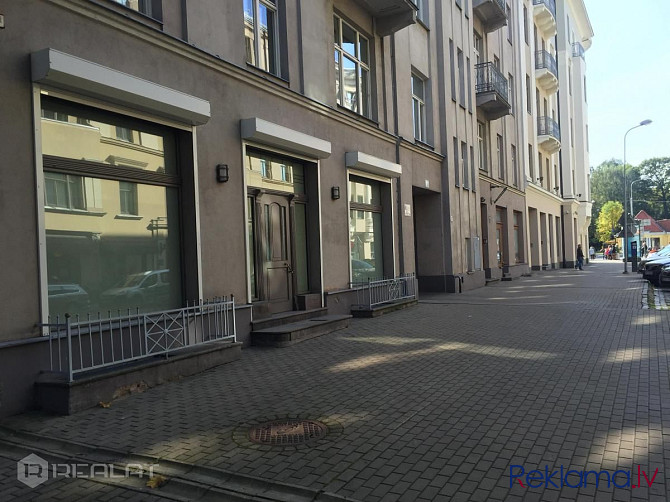 Ar novembra mēnesi nomai tiek piedāvātas tirdzniecības telpas Ziepniekkalna centrā. Māja un Rīga - foto 12
