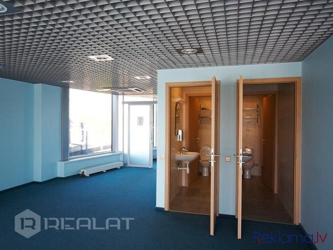 Iznomā biroja telpas Radisson Blue Daugava hotel . Telpās ir veikts kvalitatīvs kosmētiskais remonts Рига - изображение 7