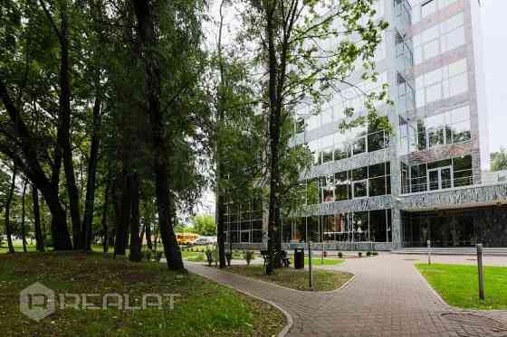Nomai tiek piedāvāta biroja ēka 2. stāvos , lietderīgā platība 460.70 m2, ar iespēju nomāt katru stā Rīga