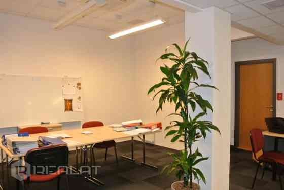 Iznomā biroja telpas Elemental Business Centre A klases biroju projektā, kas nodots ekspluatācijā 20 Rīga