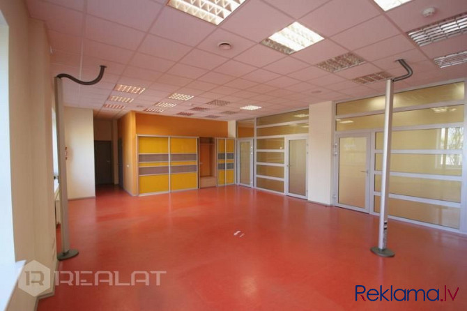 559.1 m2 atvērtā plānojuma biroja ar 8 atsevišķām telpām, pārrunu telpu, servera telpu, Rīga - foto 2