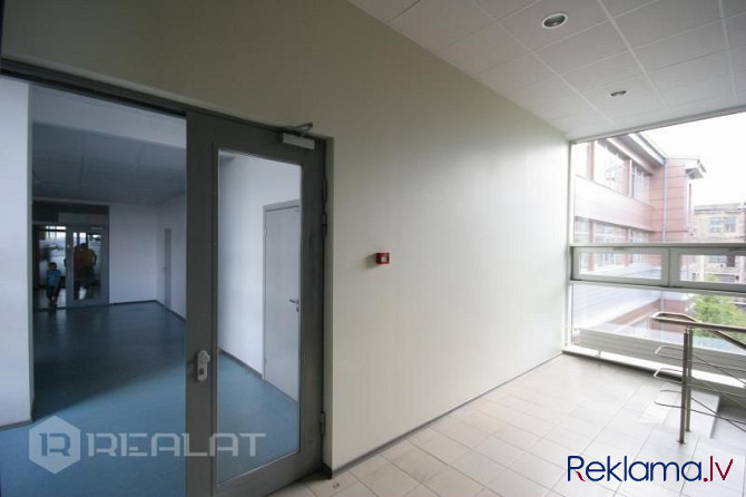 559.1 m2 atvērtā plānojuma biroja ar 8 atsevišķām telpām, pārrunu telpu, servera telpu, Rīga - foto 10