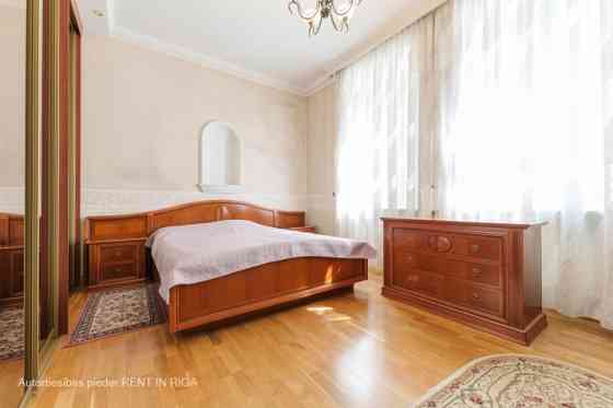 Предлагается на продажу уникальная двухуровневая квартира в красивом районе Rīga