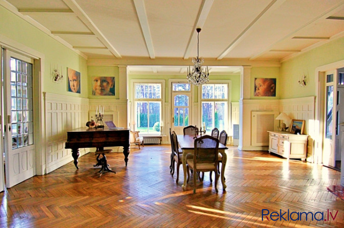 Šī villa ir viena no retajām pērlēm, kas atspoguļo Mežaparka aristokrātiskās pagātnes Rīga - foto 4