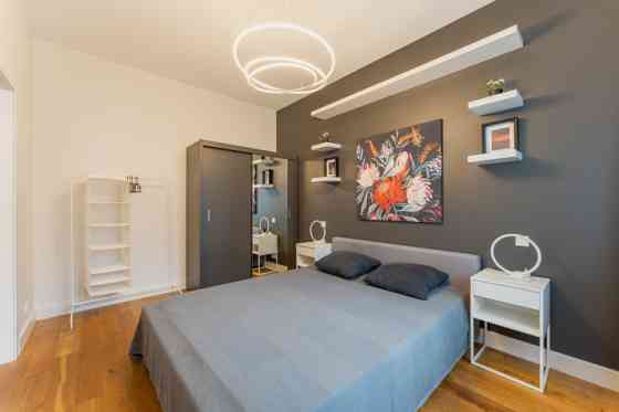 Предлагаем новую, уютную 2-х комнатную квартиру в полностью реновированном доме в Юрмала