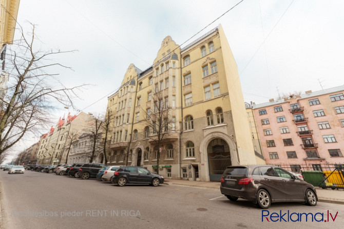 Tiek pārdots 2 istabu dzīvoklis atjaunotā jūgendstila ēkā Rīgas centrā.  Ēka piederēja Rīga - foto 18