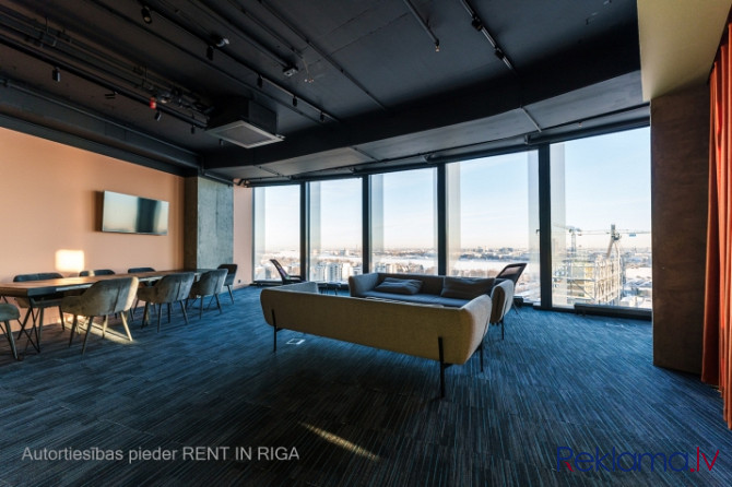 Furnished office on the 12th floor of Zunda Towers. Available from "today".  Sophisticated work envi Рига - изображение 10