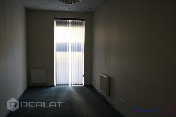 Tiek iznomāts gaišs ofiss izdevīgā atrašanās vietā. Iespējams ofisa telpās ierīkot Rīga - foto 16