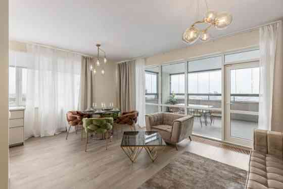 Качественная дизайнерская квартира в новом проекте с панорамным видом на Ригу с Рига