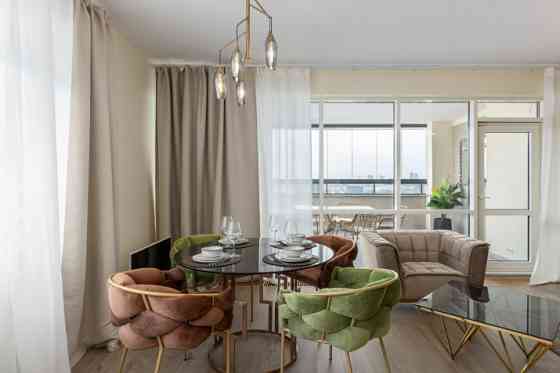 Качественная дизайнерская квартира в новом проекте с панорамным видом на Ригу с Рига