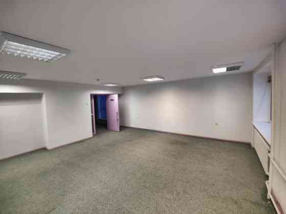 Piedāvājumā biroja telpas Ziepniekkalnā, BA "Turība" ēkā.  + Platība sastāv no 1 lielas telpas; + Ie Рига