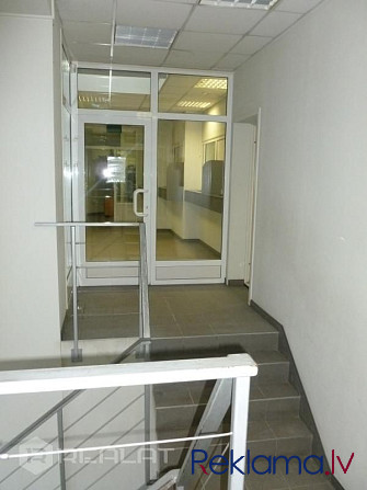 Tiek iznomātas telpas biznesa centrā, piemērotas noliktavai vai ražošanai, blakus atrodas ofisu telp Рига - изображение 7