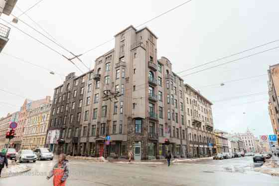 Cдаются торговые помещения на углу Матиса и Чака.  В здании скоро завершится Rīga