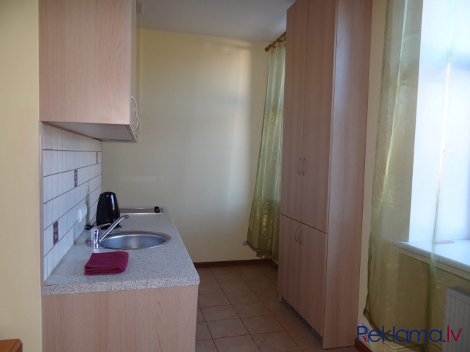 For long term rent fully furnished and equipped 2-bedroom apartment in the city center in a quiet co Рига - изображение 19