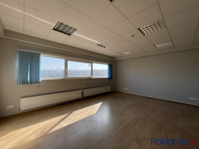Biroja telpas Pļavniekos, jaunā biroju noliktavu kompleksā, 2. stāvā.  Platība sastāv no Rīga - foto 7