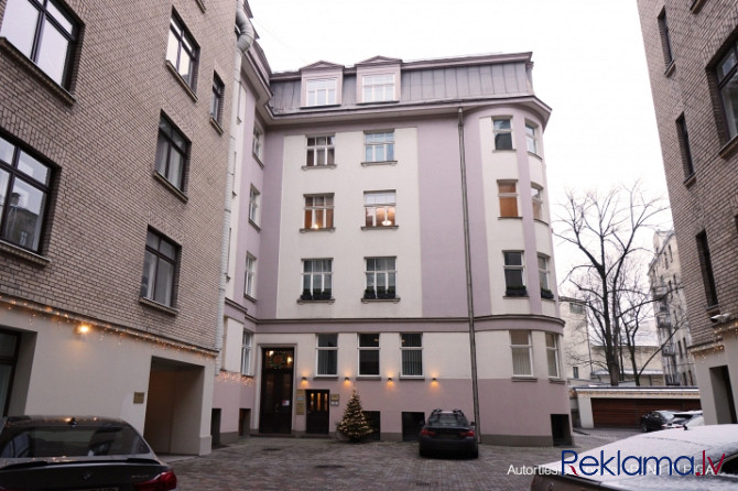 Ilgtermiņa nomai tiek piedāvāts 67.8 m2 plašs birojs Rīgas centrā, sakārtota nama 3. stāvā. Plānojum Рига - изображение 1