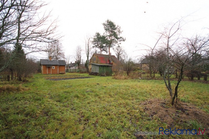 A large plot of land with an area of 2175m2 in a residential area in Melluži. 7 minutes on foot to t Юрмала - изображение 5