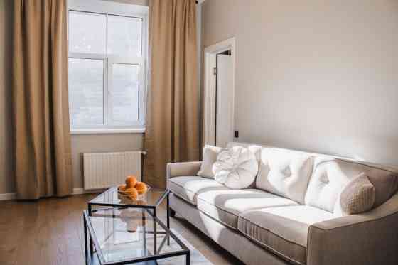 Новая 3-комнатная квартира в Тихом Центре.  Предлагается в долгосрочную аренду Rīga
