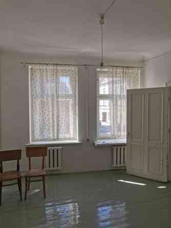 Сдаётся немебелированная 3-х комнатная квартира с балконом в Риге.  Квартира Rīga