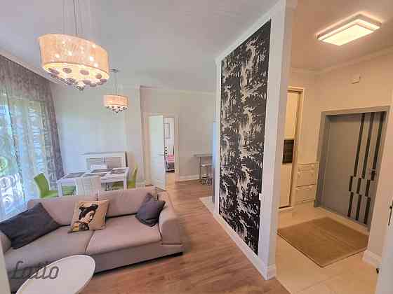 Tiek pārdots trīs istabu dzīvokli Rīgas centrā  jaunājā projektā Futuris, kas atrodas uz Antonijas i Рига
