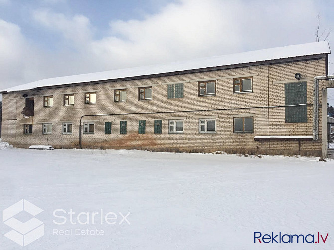 Biroja telpas ar panorāmas skatu uz Daugavu.Augstas klases biroju ēka. Ēkā ir piespiedu Rīga - foto 17