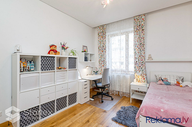 Tiek pārdots gaišs un plašs dzīvoklis Jūgendstila daudzdzīvokļu namīpašumā Avotu ielā ar Rīga - foto 14