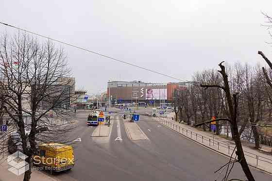 К покупке предлагается просторная четырехкомнатная квартира на одной из самых Rīga