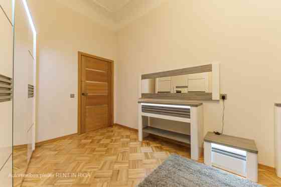 Уютная 2-комнатная квартира в Центре  Планировка квартиры: + Кухня совмещена с Rīga