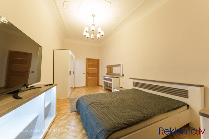 Iegādājies mājīgu 2-istabu dzīvokli Centrā  Dzīvokļa plānojums: + Virtuve apvienota ar Rīga - foto 2