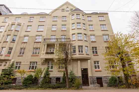 Шармантная двухуровневая квартира мансардного типа в центре Риги.  Квартира Рига