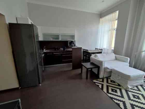 Сдается 1 комнатная квартира, в отличном месте - в самом центре Риги.  В квартире 1 Рига