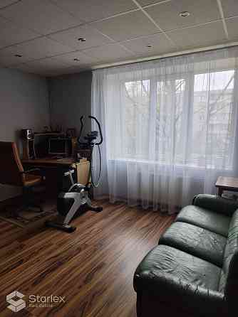 Продается красивая отремонтированная квартира в Ильгуциеме - в удобном месте. Rīga