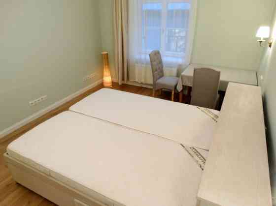 Сдается 3-комнатная меблированная квартира в центре города. Квартира просторная, Rīga