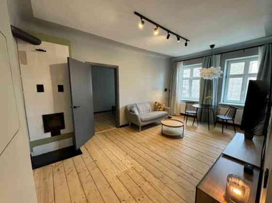 Уютная и современная 2-комнатная квартира в центре Риги!  Отличное расположение, в Рига