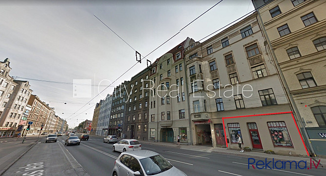 Fasādes māja, ieeja no ielas, logi vērsti uz ielas pusi, plašs skats no loga, halle 40 m2, Rīga - foto 12