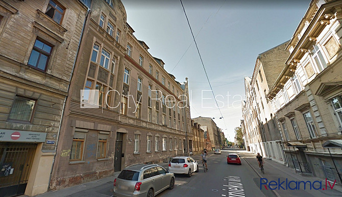 Fasādes māja, ieeja no ielas, studio tipa, virtuve apvienota ar istabu, augstie griesti, gāzes Rīga - foto 14